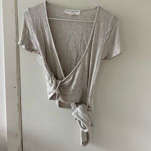 Creme coloured knit cropped top